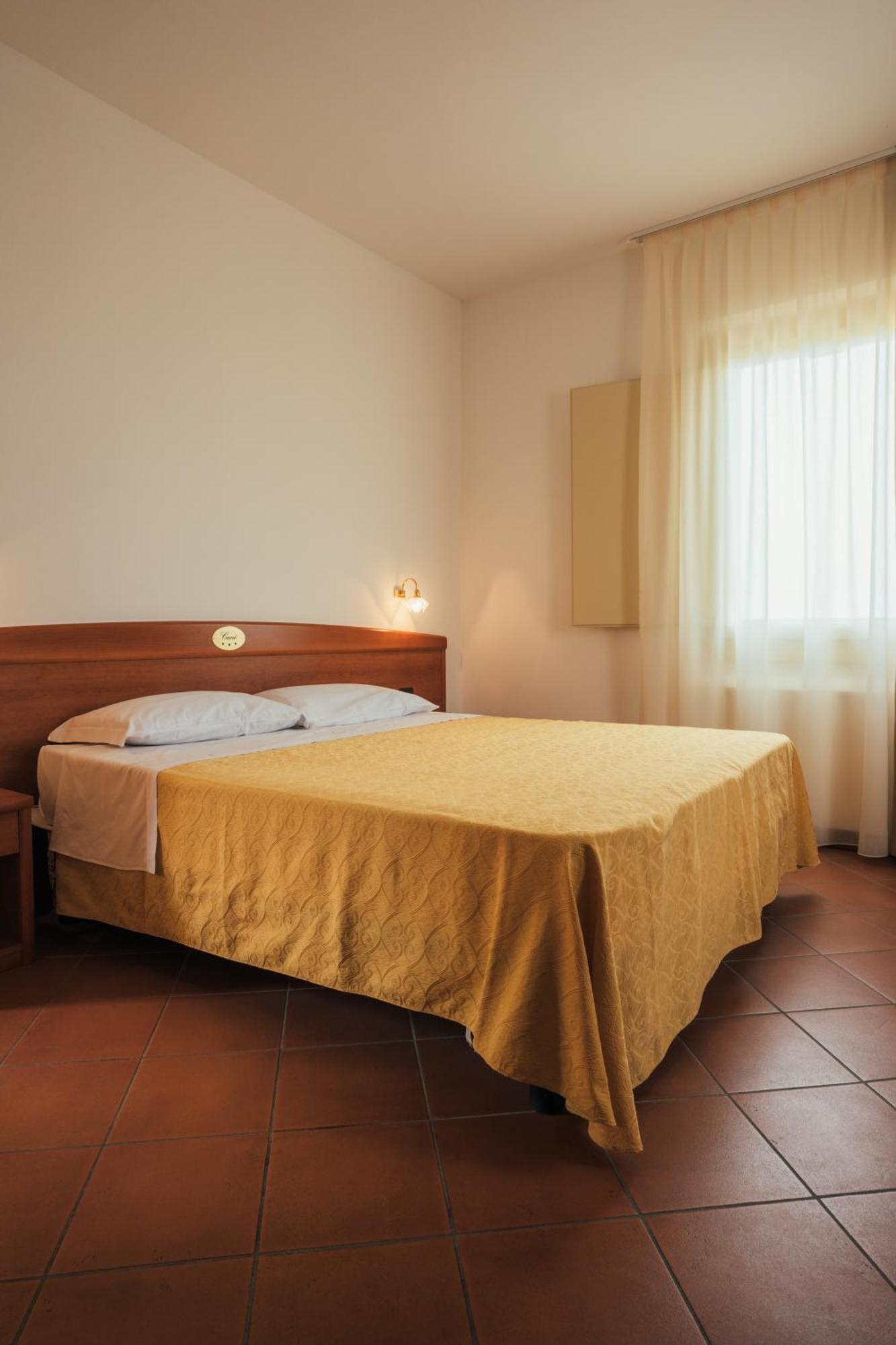Albergo Cane Dozza Luaran gambar
