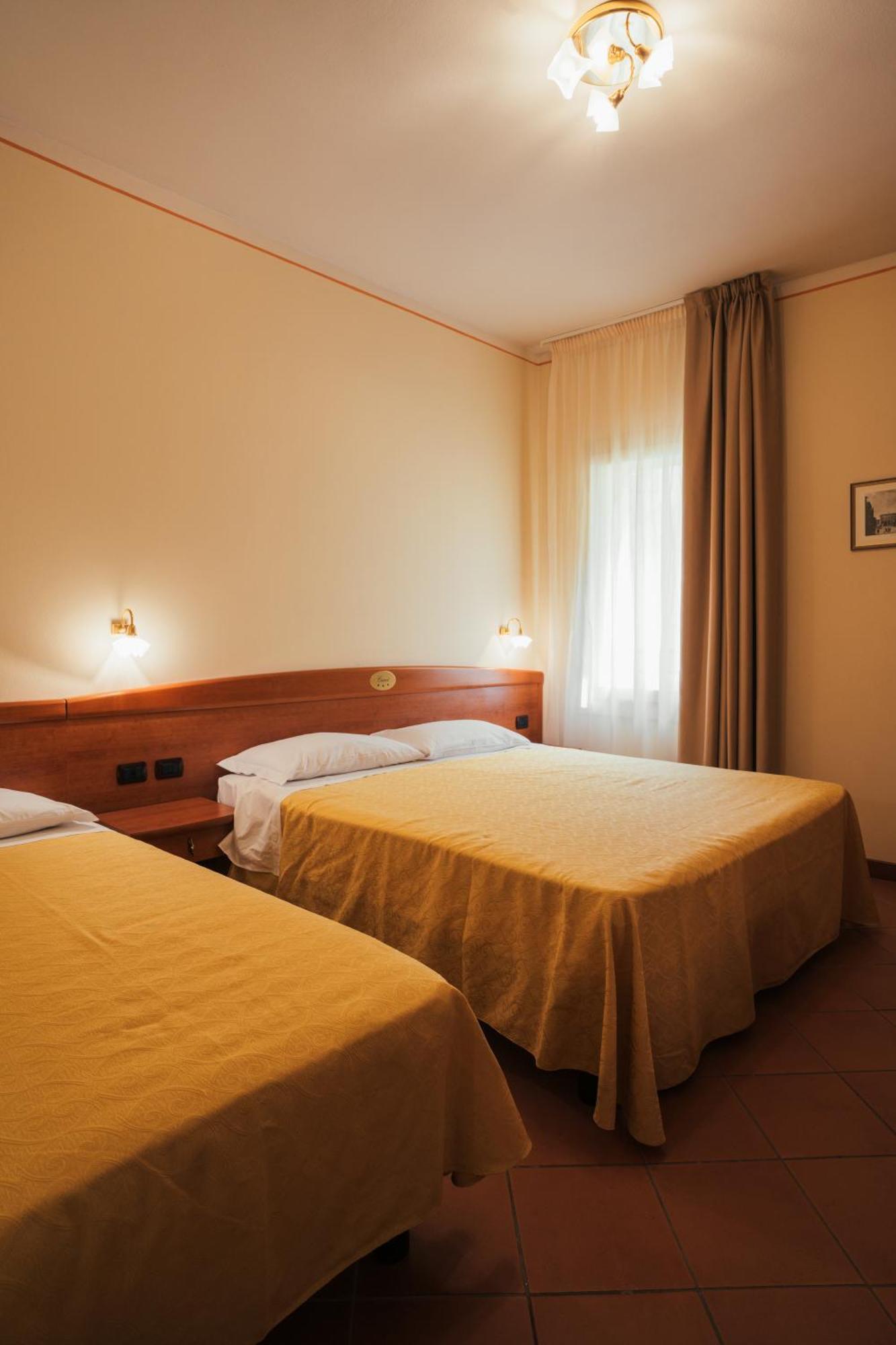Albergo Cane Dozza Luaran gambar