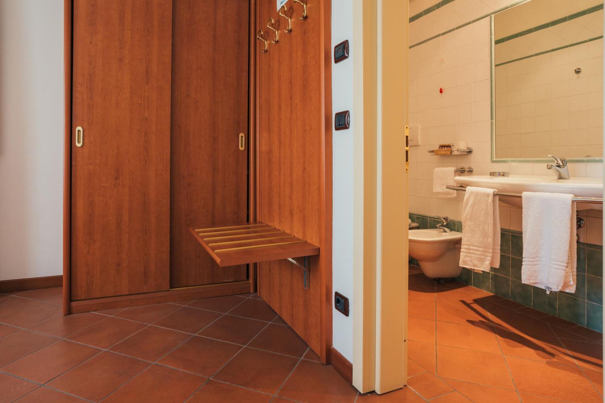 Albergo Cane Dozza Luaran gambar