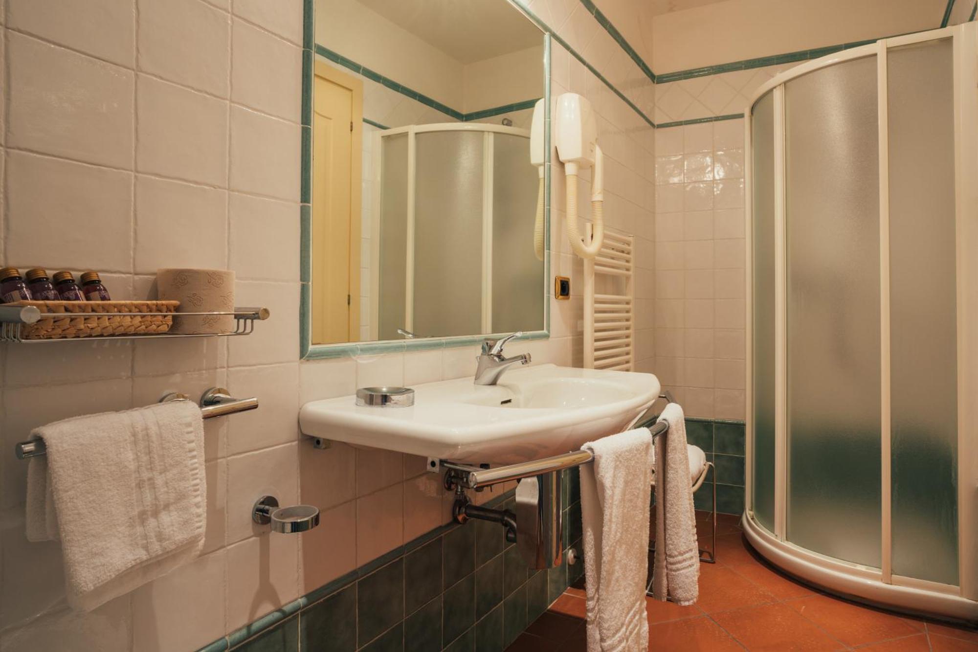Albergo Cane Dozza Luaran gambar
