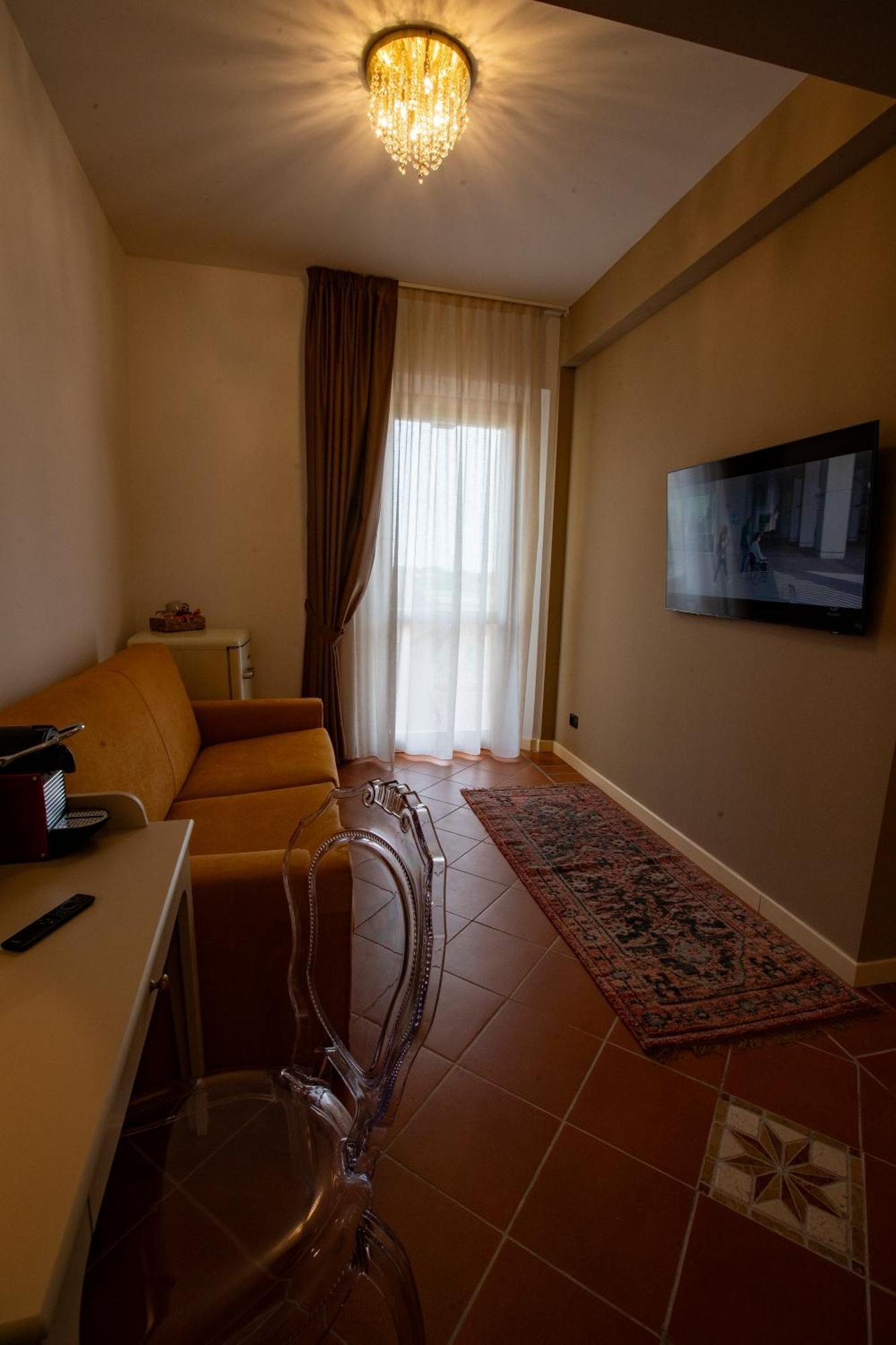 Albergo Cane Dozza Luaran gambar
