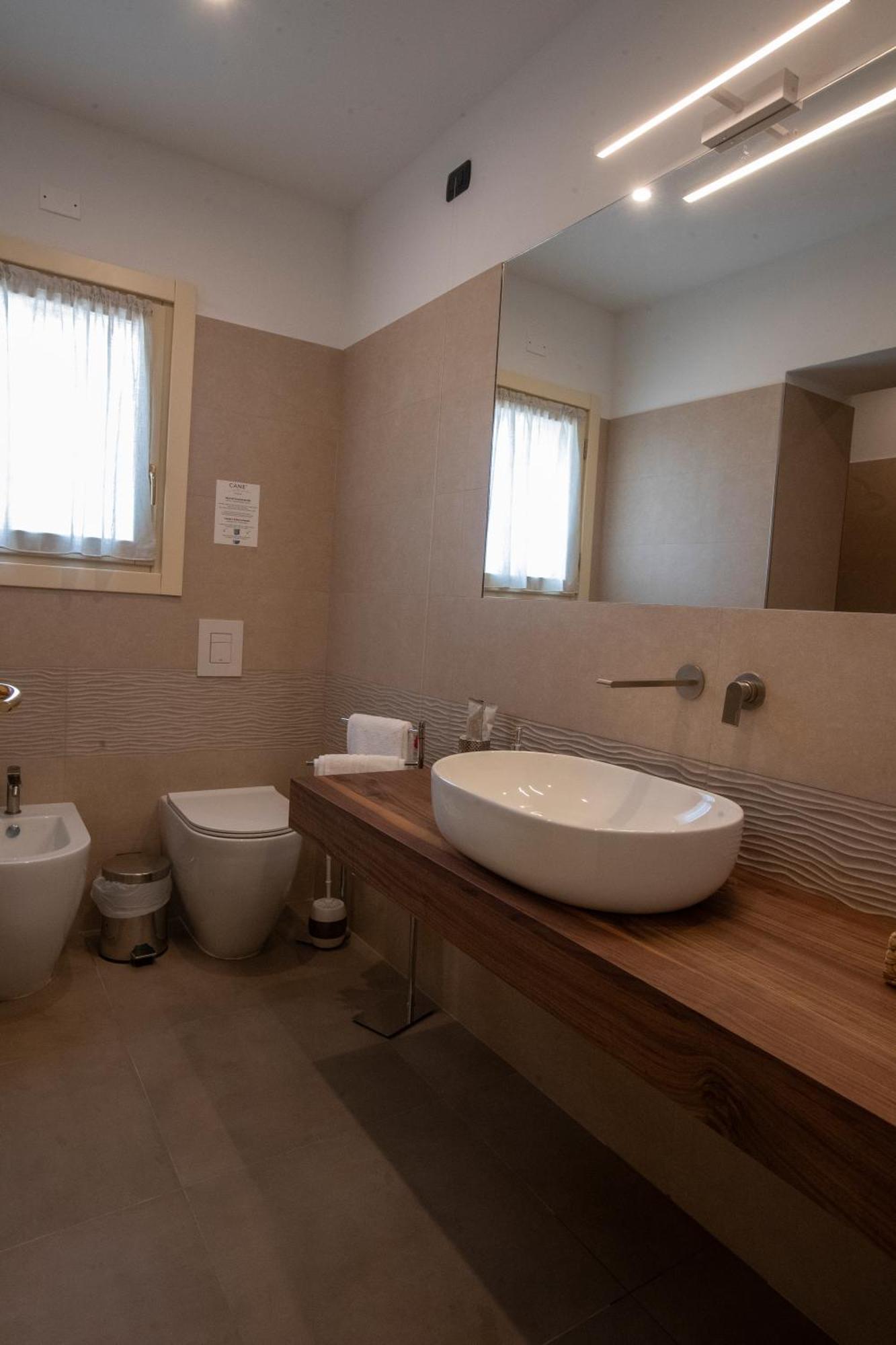Albergo Cane Dozza Luaran gambar