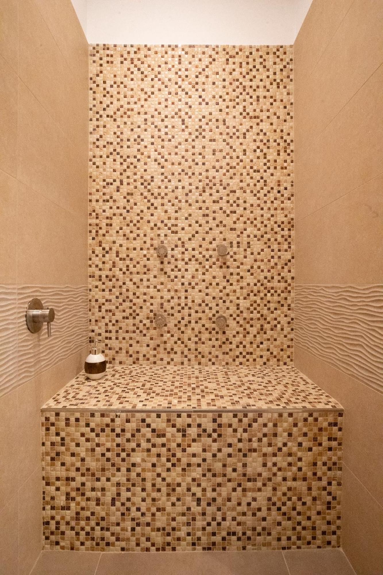 Albergo Cane Dozza Luaran gambar
